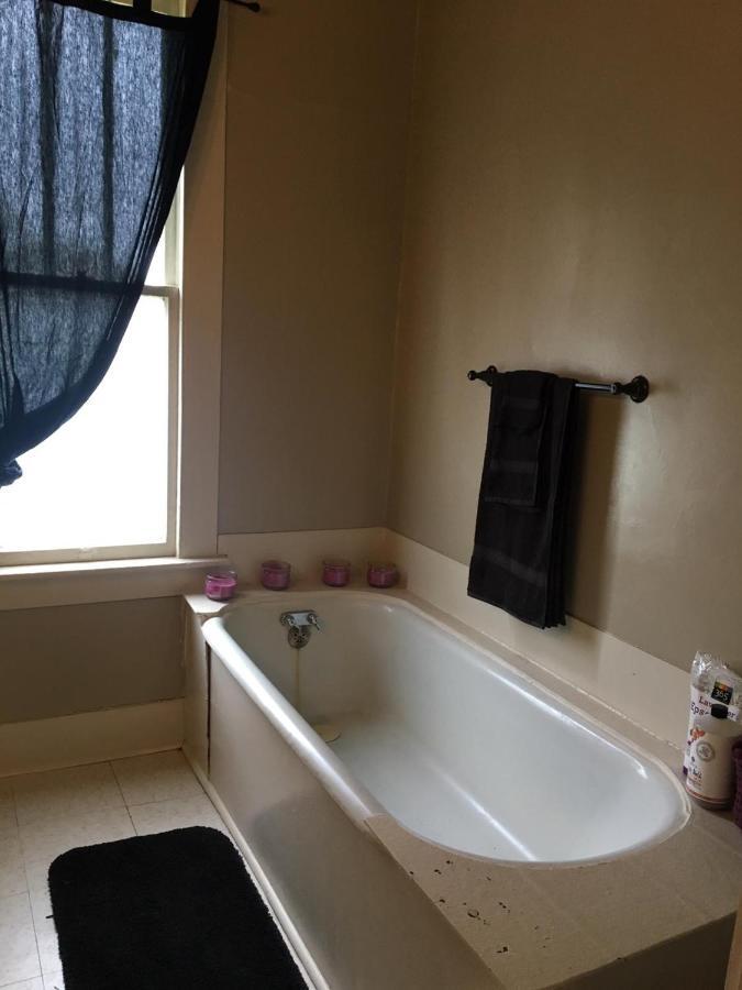 لافايت Cajun Hostel Downtown المظهر الخارجي الصورة